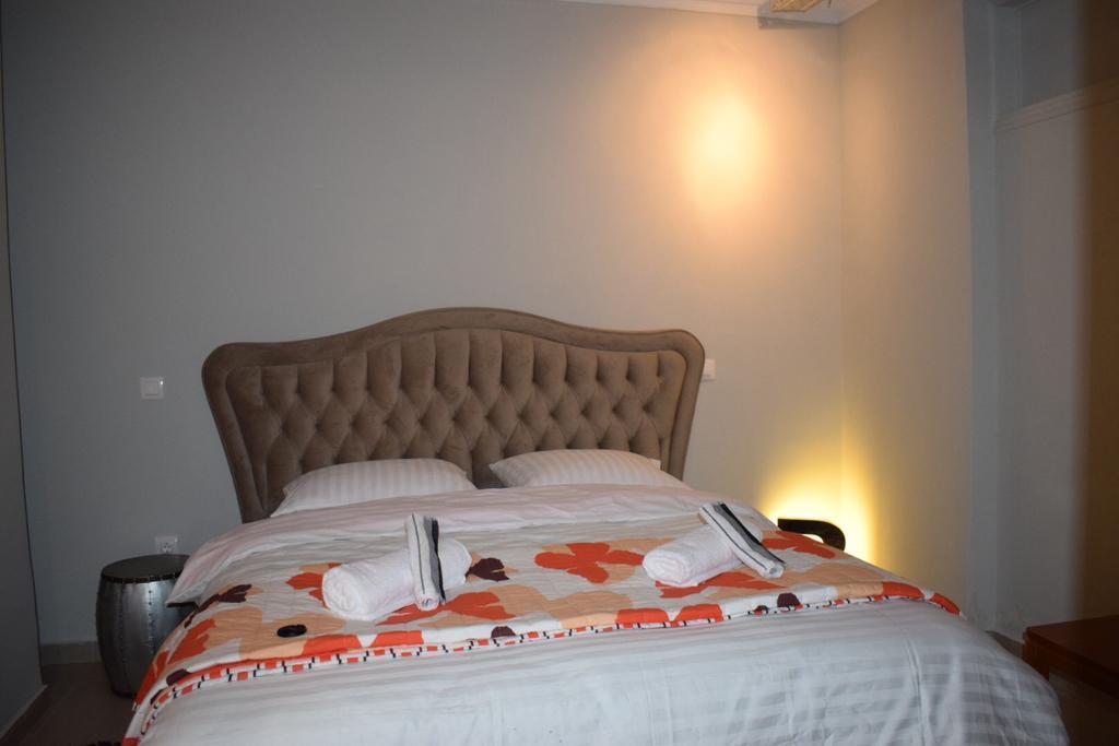 Cuty Apartment Athena Bagian luar foto